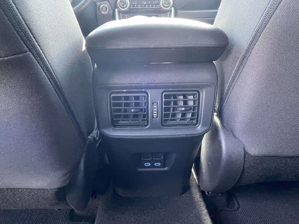 Used 2022 Toyota RAV4 XLE w/ Convenience Package image 17