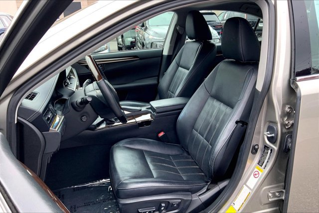 Used 2017 Lexus ES 350 w/ Luxury Package FWD image 25