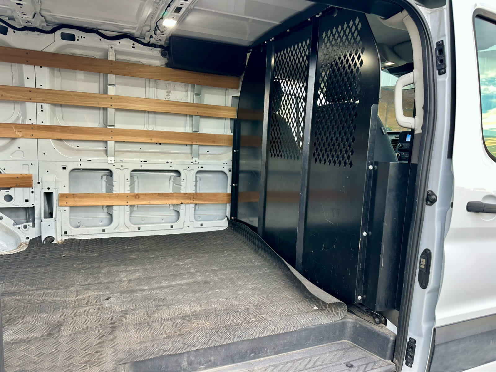 Used 2024 Ford Transit 250 Low Roof w/ Exterior Upgrade Package image 15