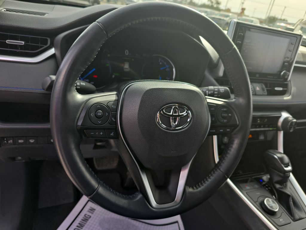 Used 2019 Toyota RAV4 XSE image 14