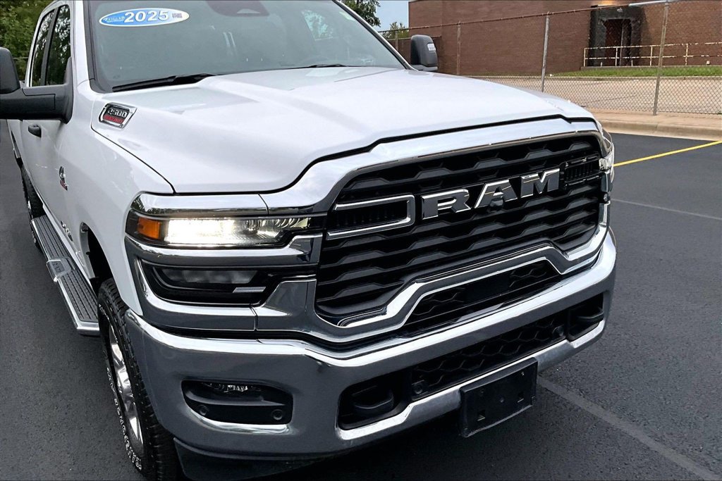 Used 2025 RAM 2500 Big Horn AWD/4WD image 29