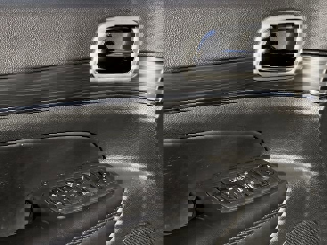 Used 2021 Jeep Grand Cherokee Limited image 22