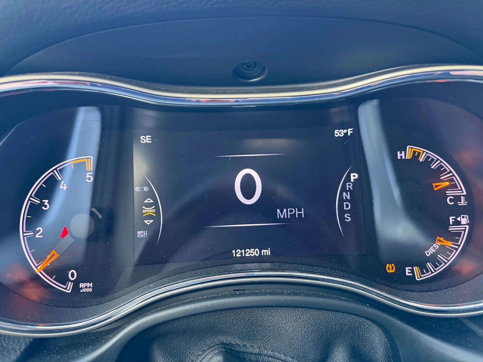 Used 2015 Jeep Grand Cherokee Limited w/ Luxury Group II image 18