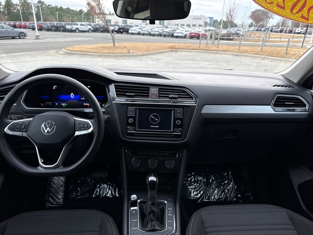 Used 2023 Volkswagen Tiguan S image 16