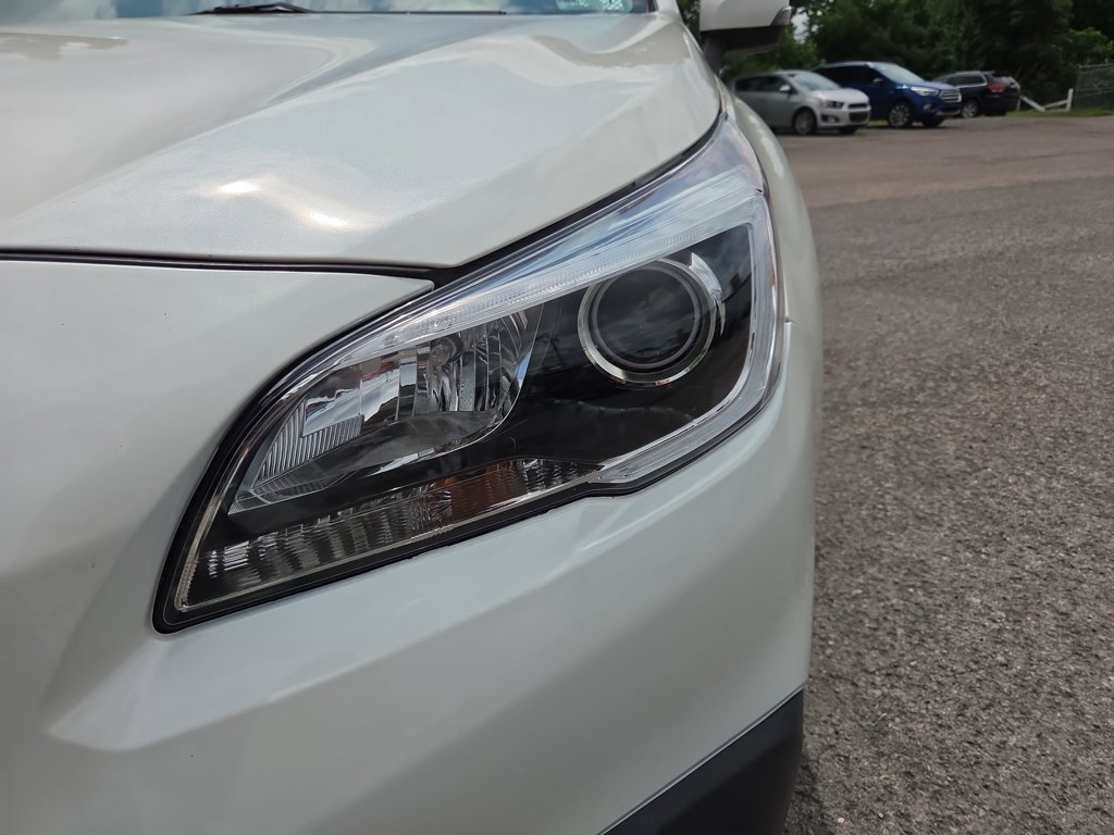 Used 2015 Subaru Outback 2.5i Limited AWD/4WD image 21