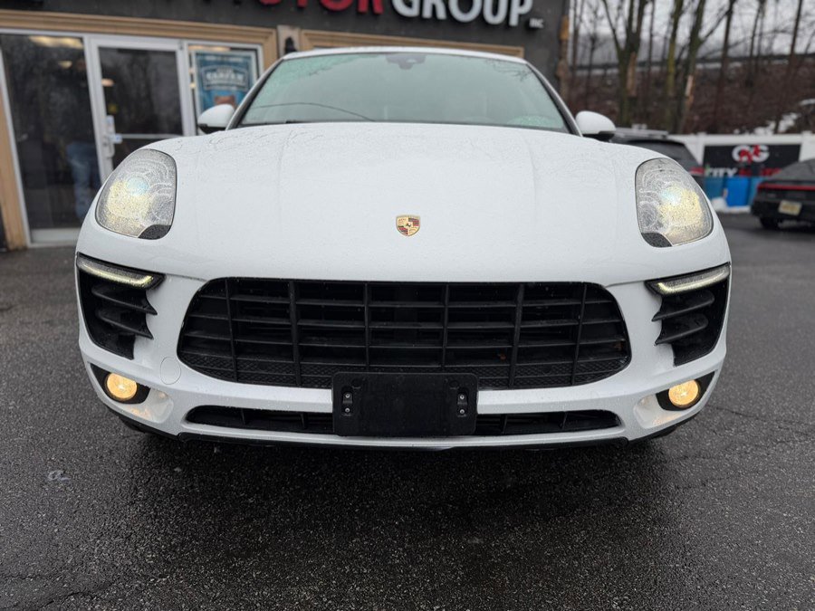 Used 2018 Porsche Macan image 3