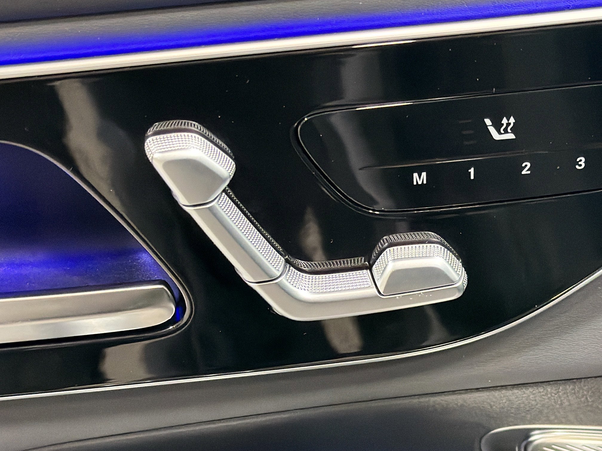 Used 2025 Mercedes-Benz GLC 63 AMG S image 25