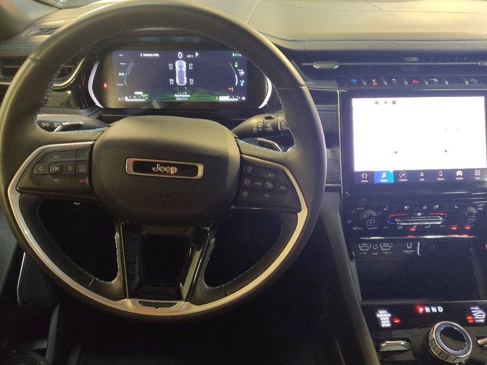 Used 2022 Jeep Grand Cherokee Trailhawk AWD/4WD image 22