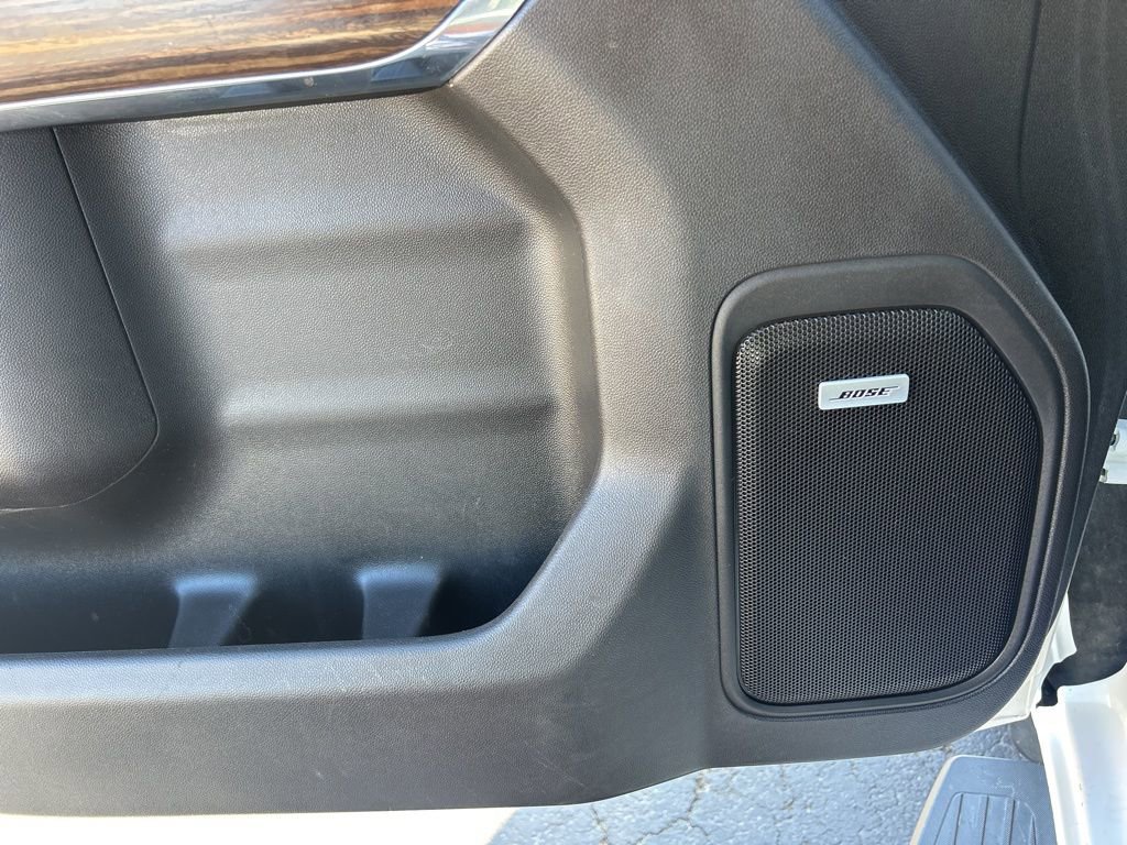 Used 2020 Chevrolet Silverado 1500 High Country w/ Technology Package image 17