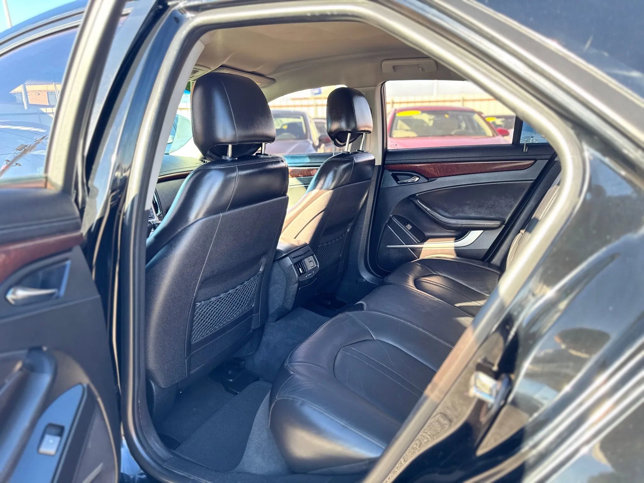 Used 2011 Cadillac CTS Luxury RWD image 35