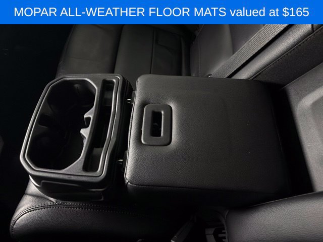 Used 2021 Jeep Wrangler Unlimited Sahara AWD/4WD image 19