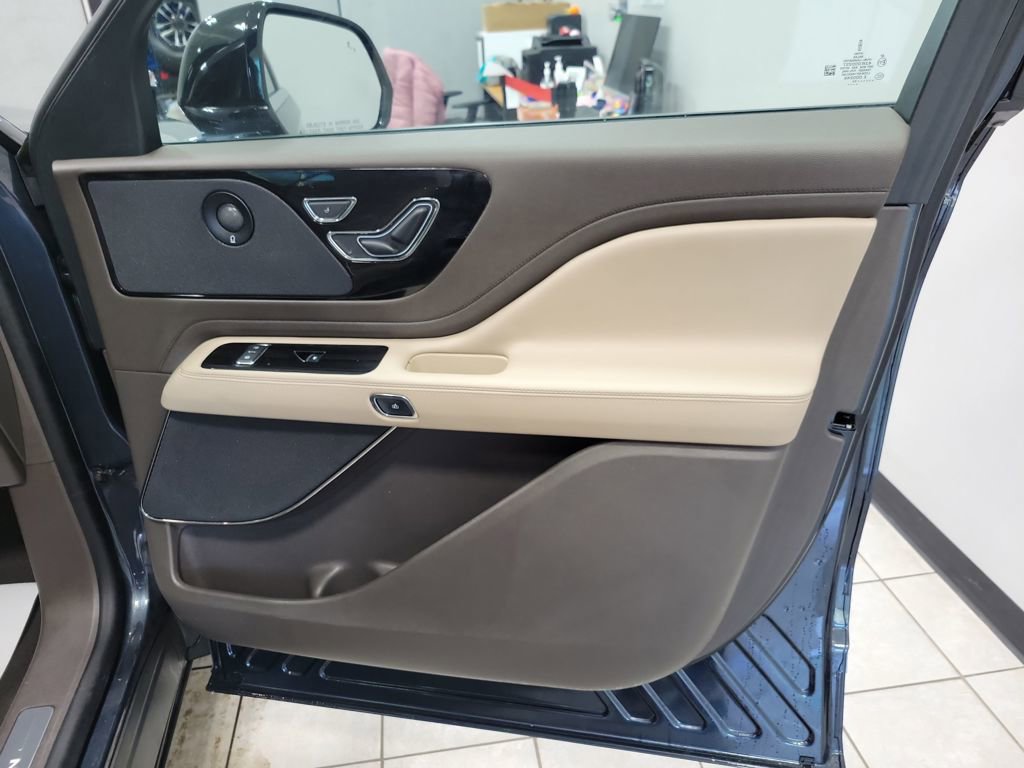 Used 2024 Lincoln Aviator Reserve w/ Elements Package Plus image 26
