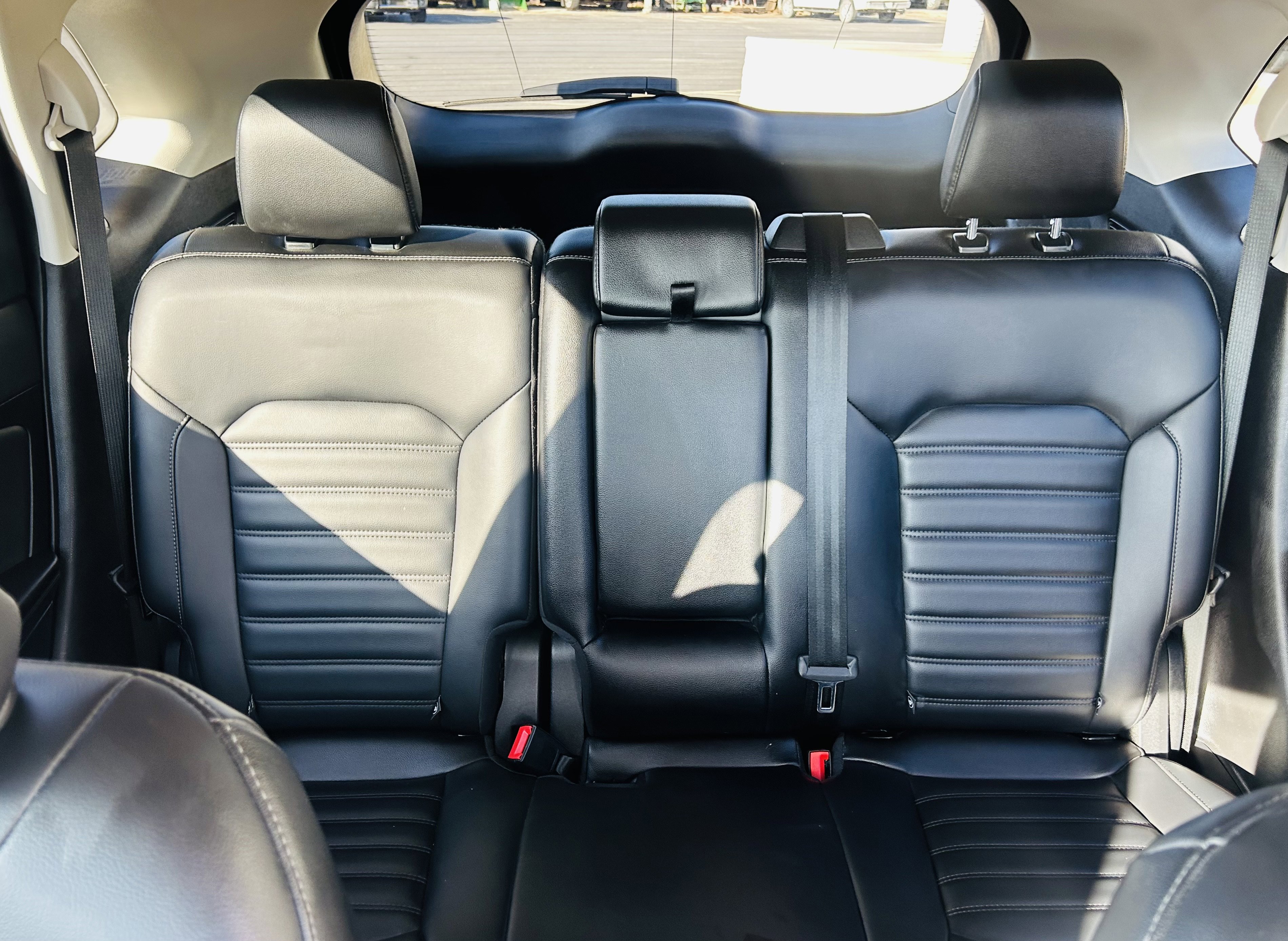 Used 2024 Ford Edge SEL image 18