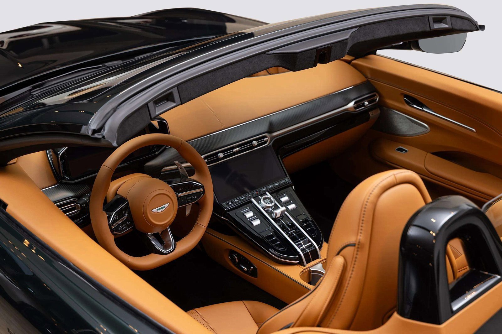 New 2026 Aston Martin V8 Vantage Roadster image 21