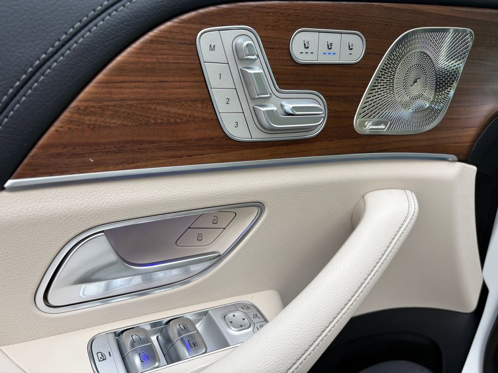 New 2026 Mercedes-Benz GLS 580 4MATIC image 13