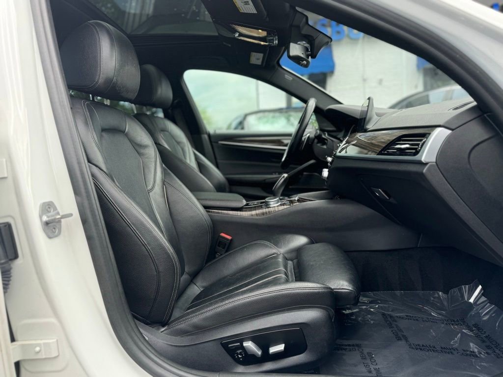 Used 2018 BMW 540i xDrive 540i xDrive image 13