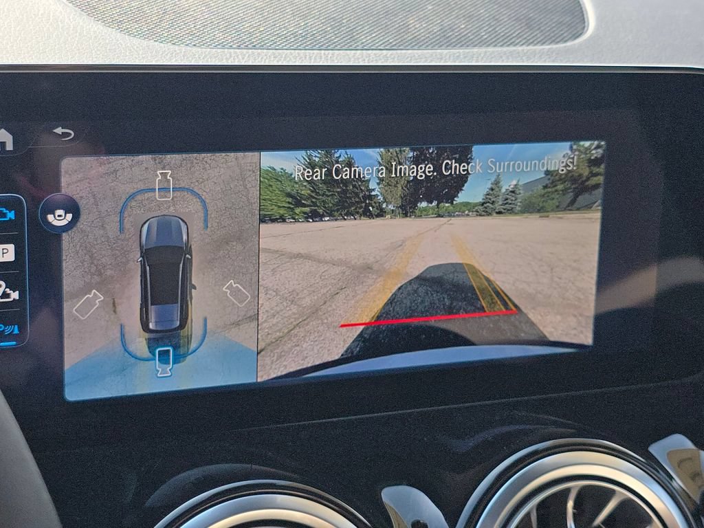 New 2026 Mercedes-Benz GLB 250 4MATIC image 31