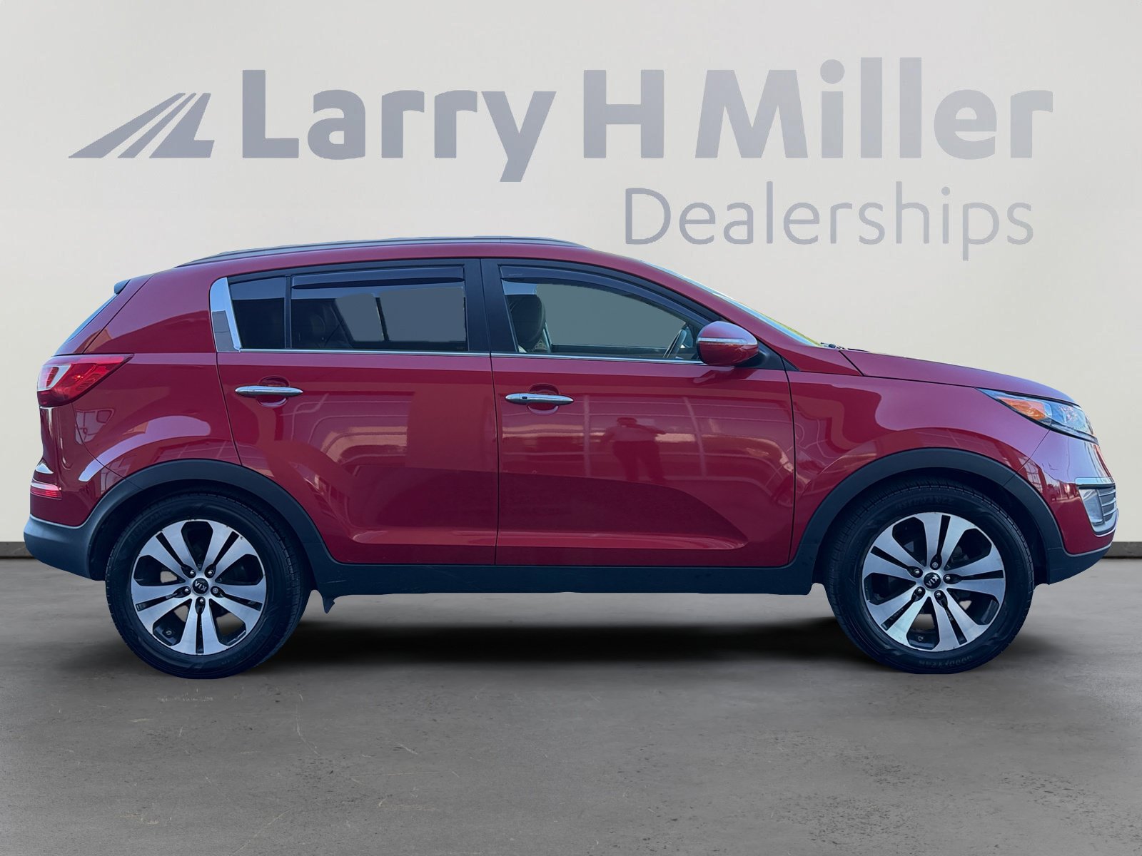 Used 2011 Kia Sportage EX w/ Premium Pkg w/Leather Seats FWD image 6