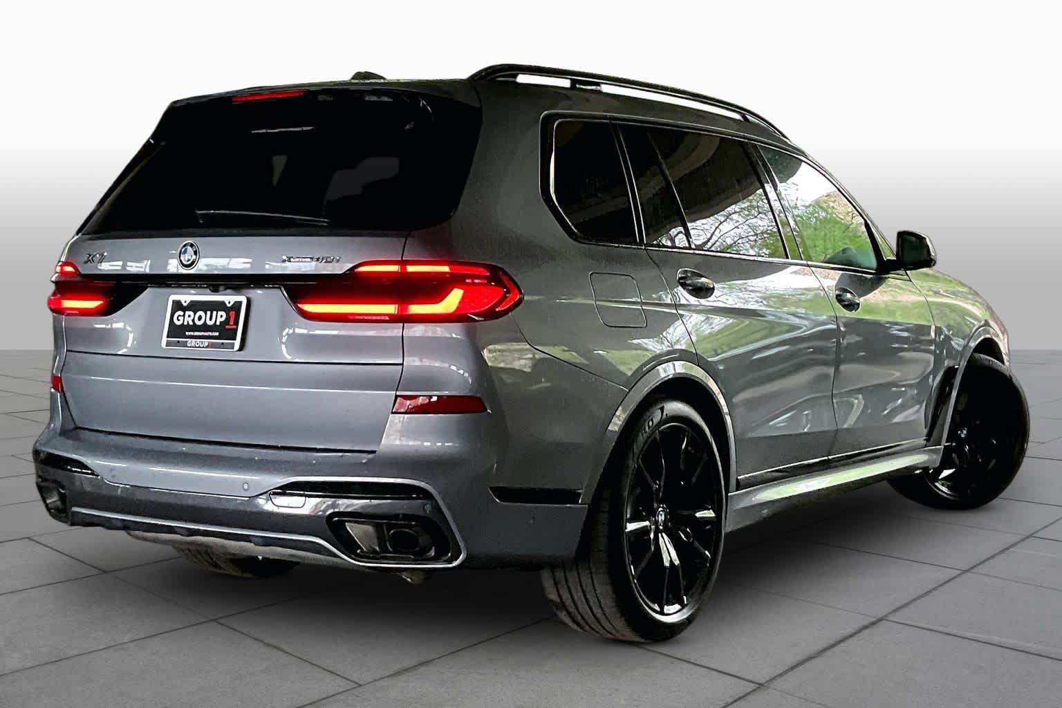 Used 2025 BMW X7 xDrive40i w/ Executive Package image 12