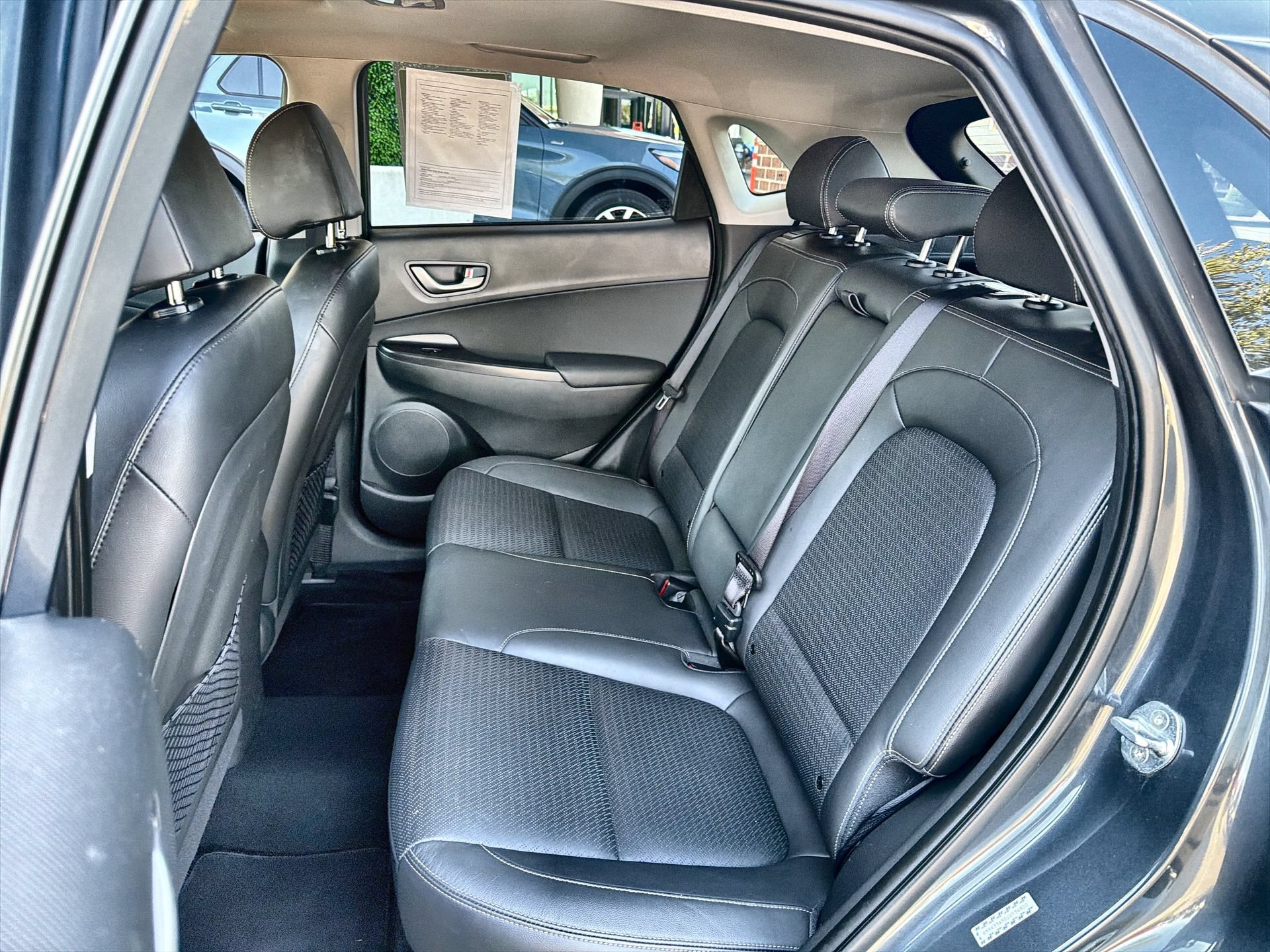 Used 2018 Hyundai Kona Limited FWD image 22