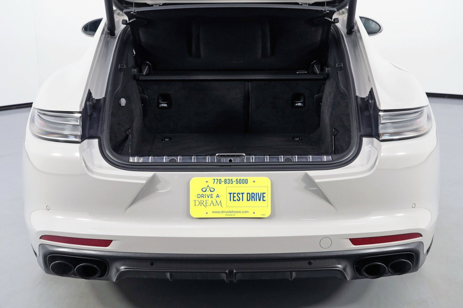 Used 2022 Porsche Panamera Turbo S w/ Premium Package image 10