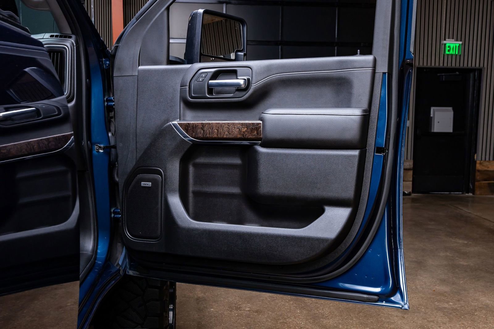 Used 2020 GMC Sierra 2500 Denali w/ Denali Ultimate Package image 36