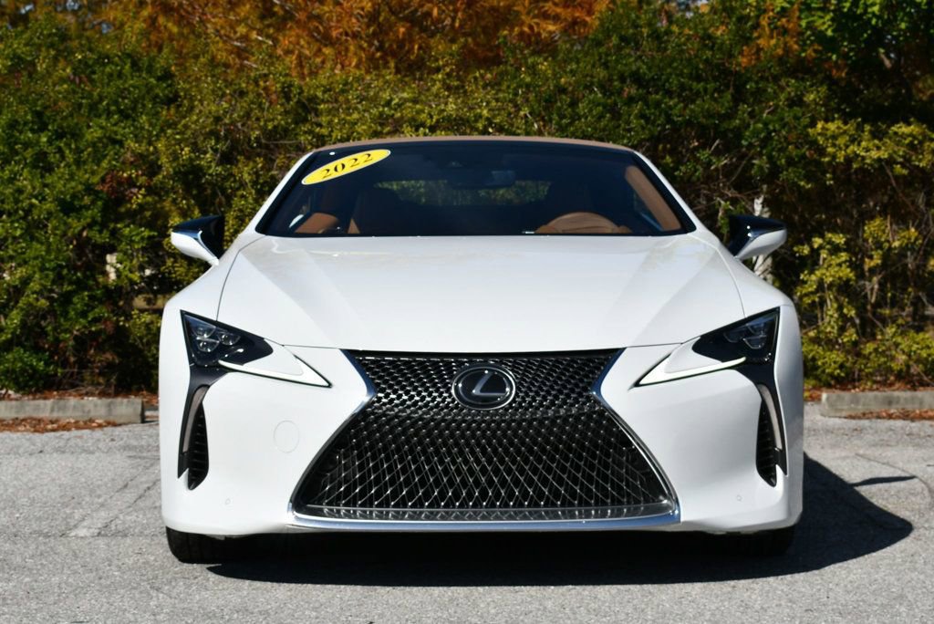 Used 2022 Lexus LC 500 Convertible image 9
