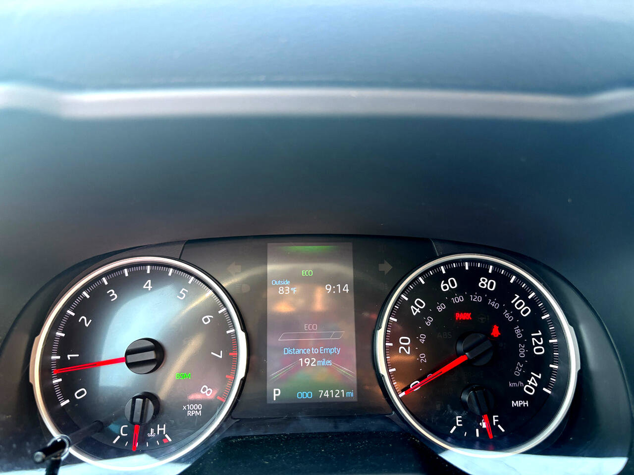 Used 2021 Toyota RAV4 XLE image 12