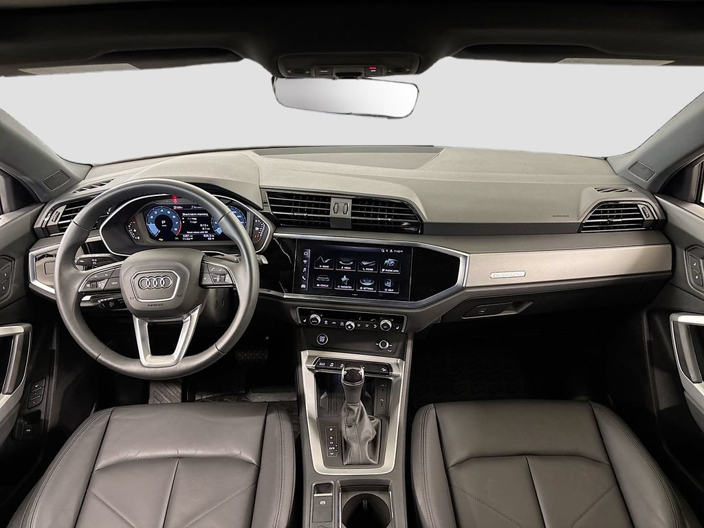 Used 2025 Audi Q3 2.0T Premium w/ Convenience Package AWD/4WD image 9