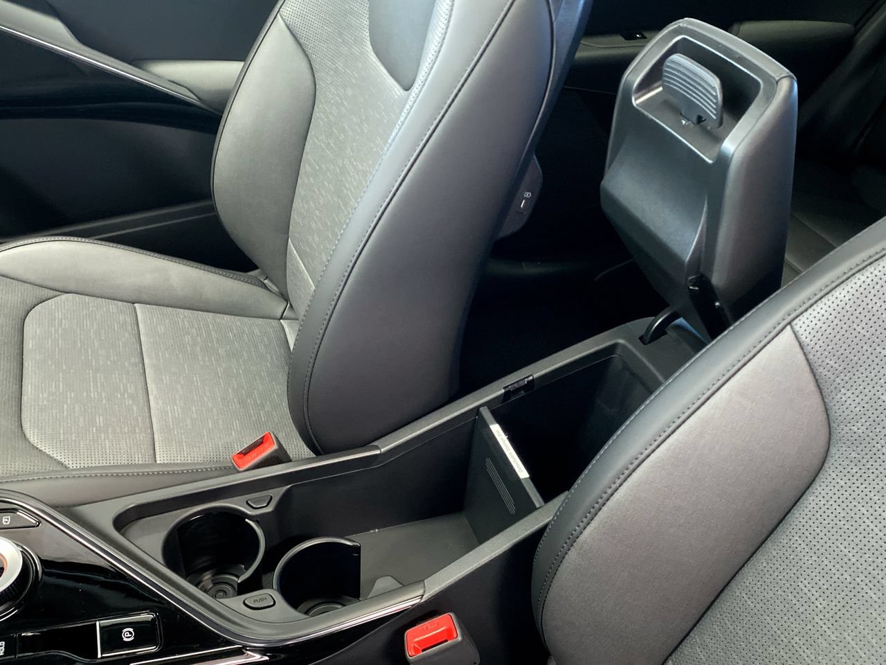 New 2026 Kia Niro Wave FWD image 29