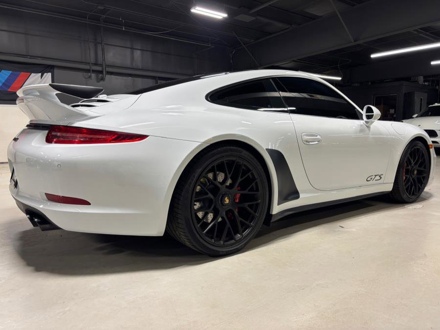 Used 2015 Porsche 911 Carrera GTS image 2