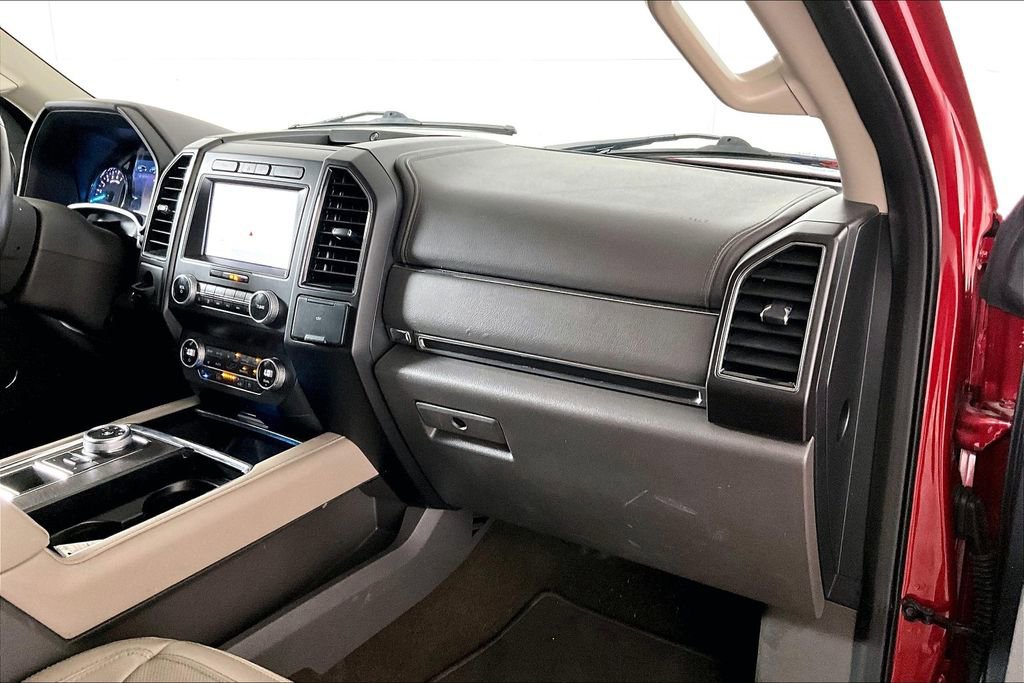 Used 2021 Ford Expedition Limited image 16