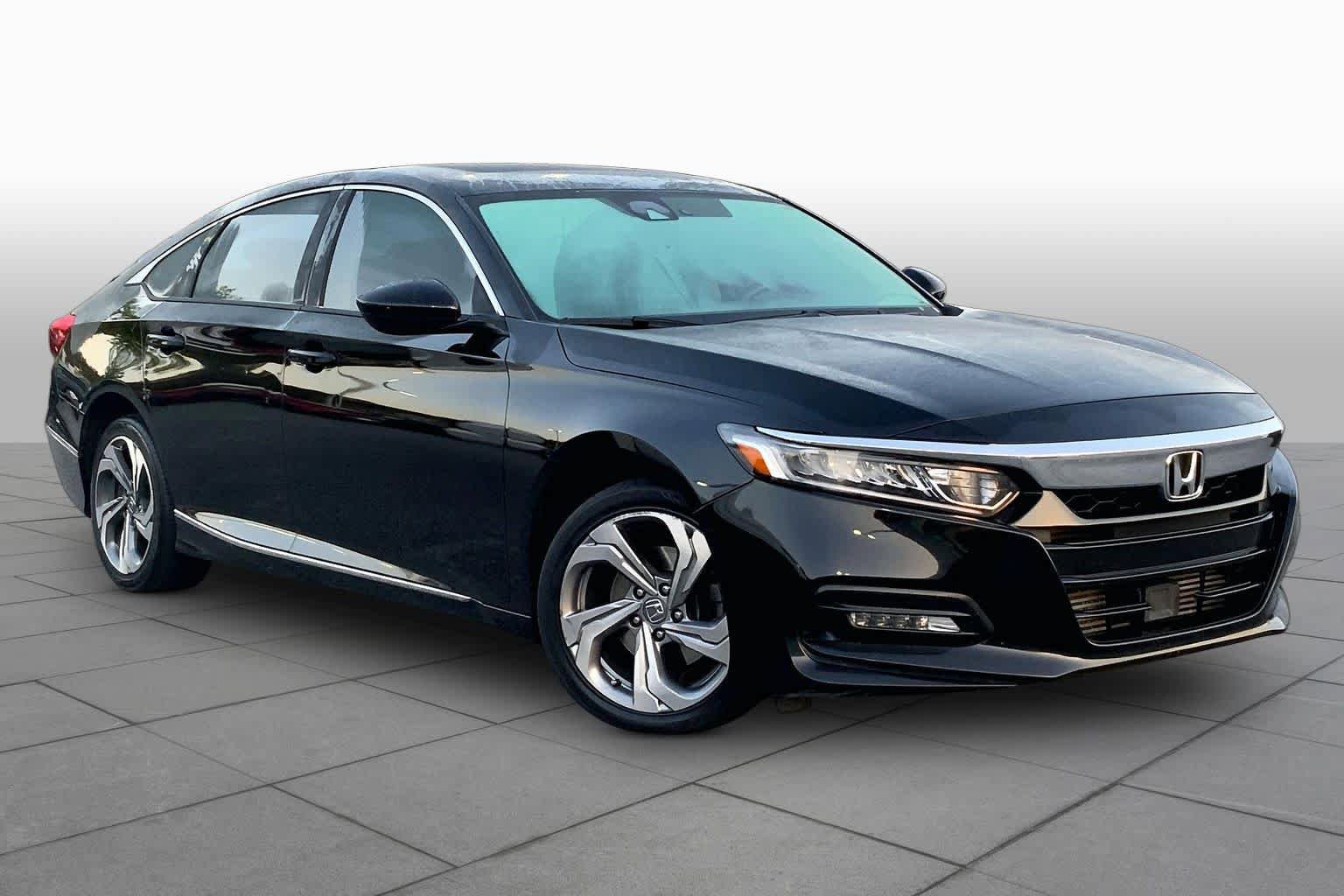 Used 2018 Honda Accord EX image 3