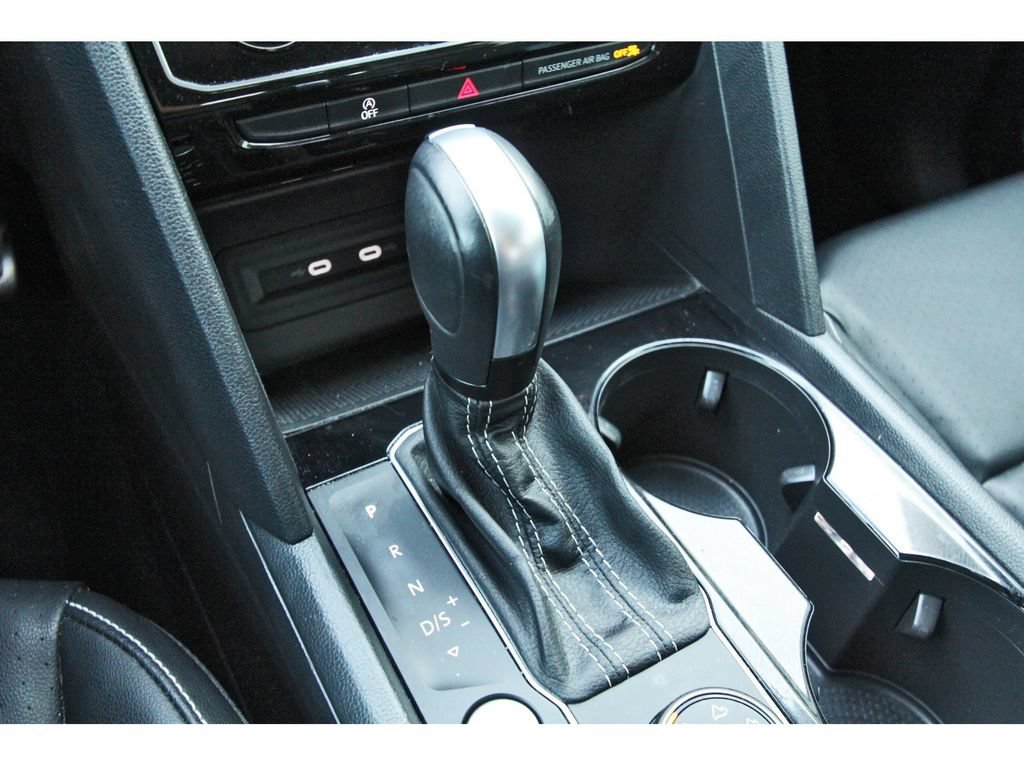 Used 2023 Volkswagen Atlas SEL R-Line AWD/4WD image 30