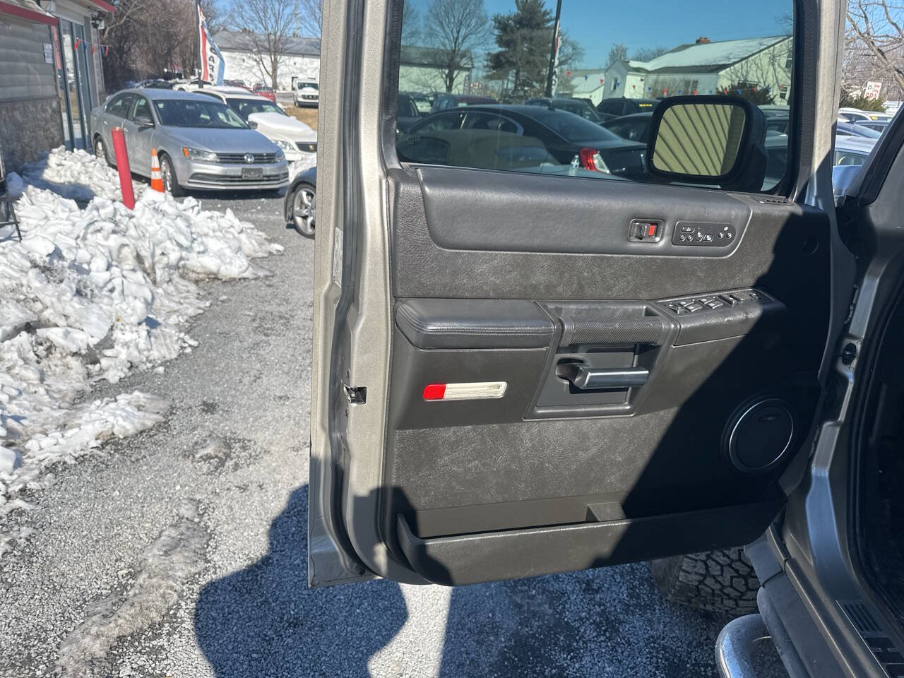 Used 2005 HUMMER H2 w/ Preferred Equipment Group AWD/4WD image 12