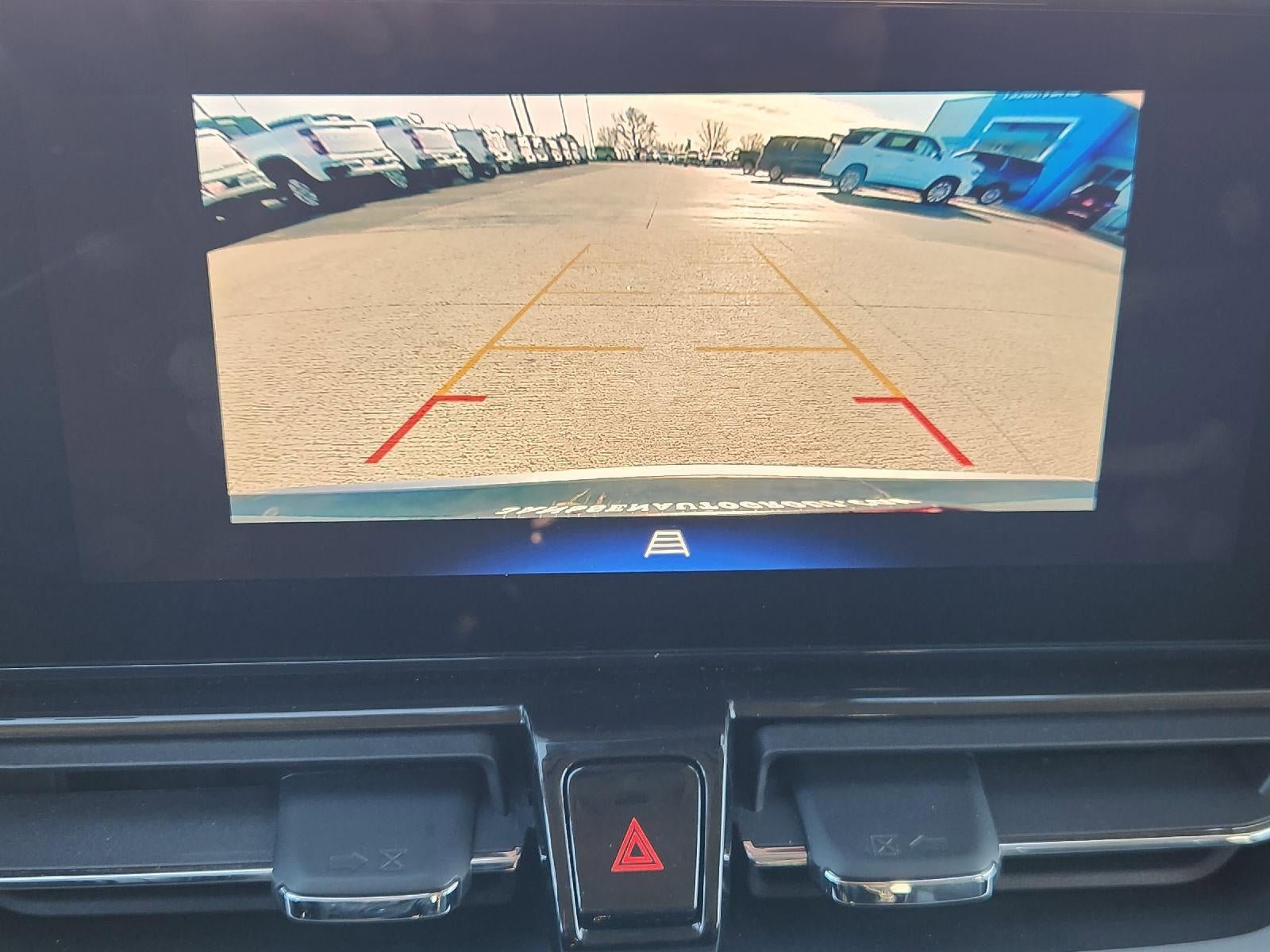 Used 2025 Chevrolet TrailBlazer LT AWD/4WD image 14