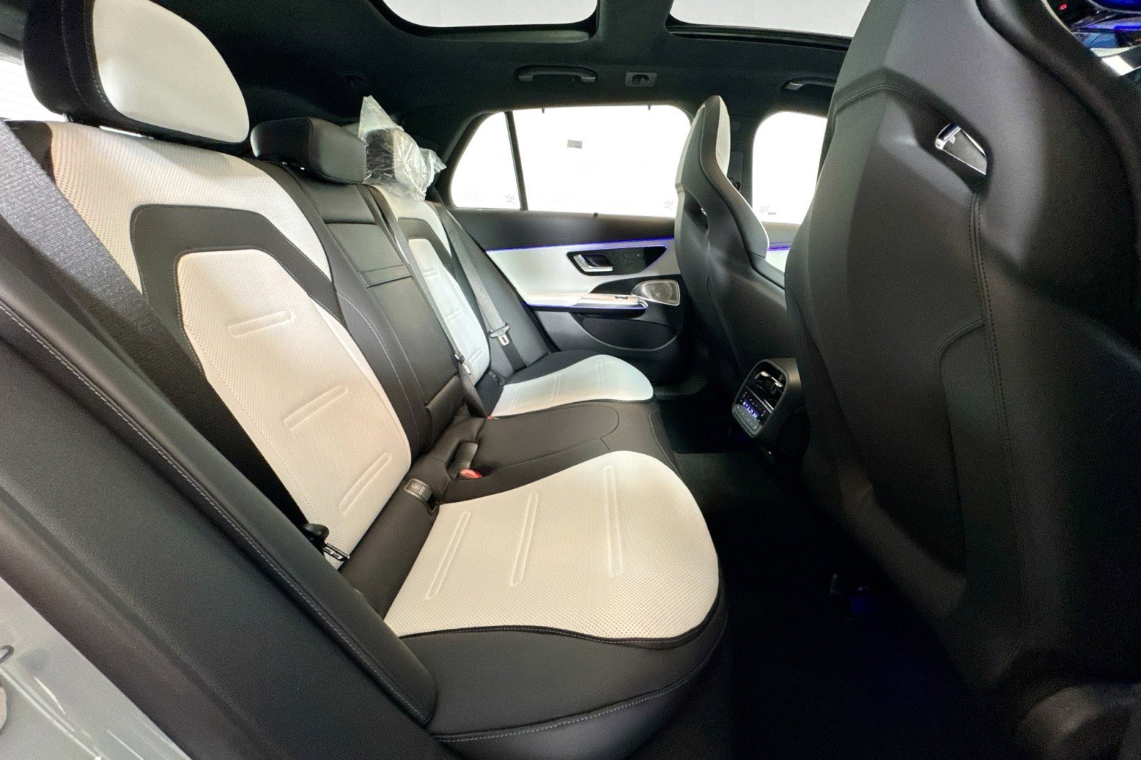 New 2026 Mercedes-Benz E 53 AMG 4MATIC Sedan image 25