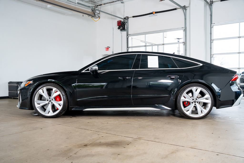 Used 2022 Audi RS 7 Sportback AWD/4WD image 21
