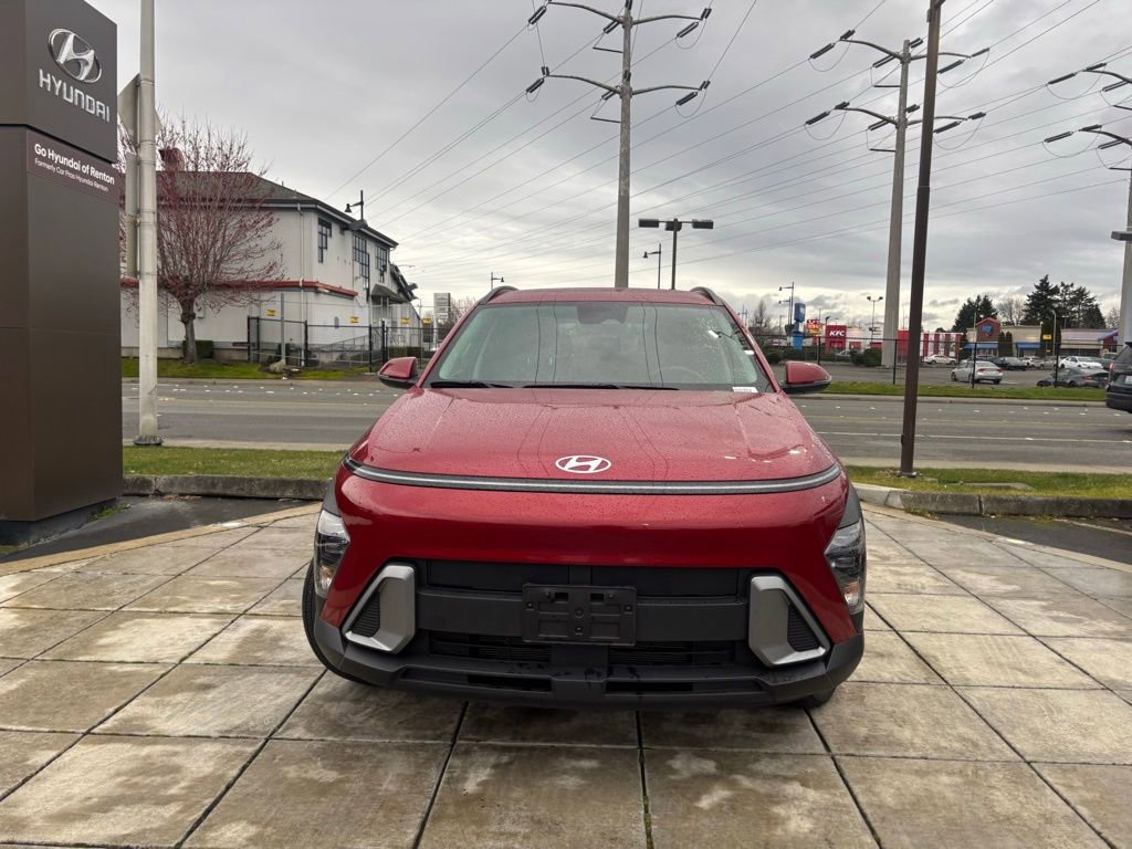 Certified 2025 Hyundai Kona SEL image 3