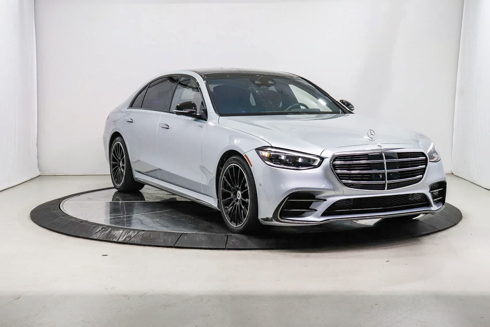 Used 2023 Mercedes-Benz S 580 4MATIC Sedan image 5