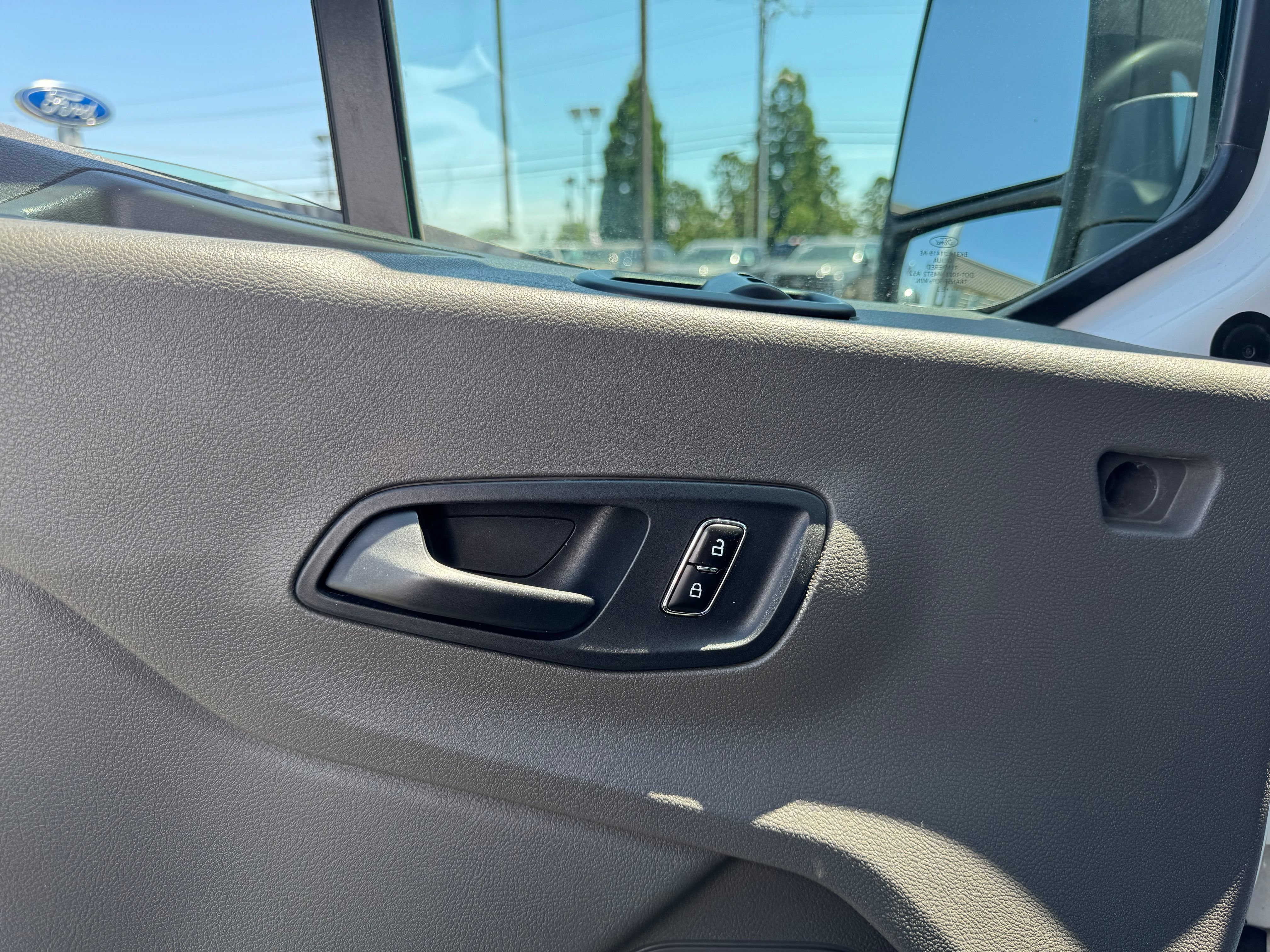 Used 2023 Ford Transit 250 Medium Roof AWD image 43