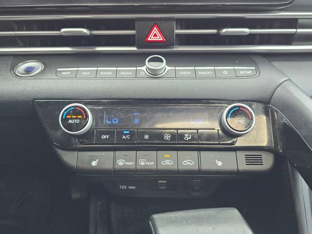 Used 2023 Hyundai Elantra Limited w/ Preferred Accessory Package FWD image 23