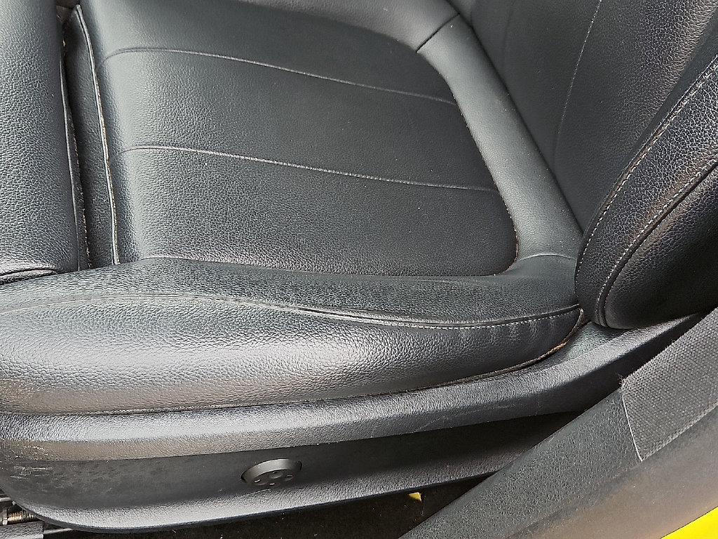 Used 2022 Mercedes-Benz CLA 250 image 21