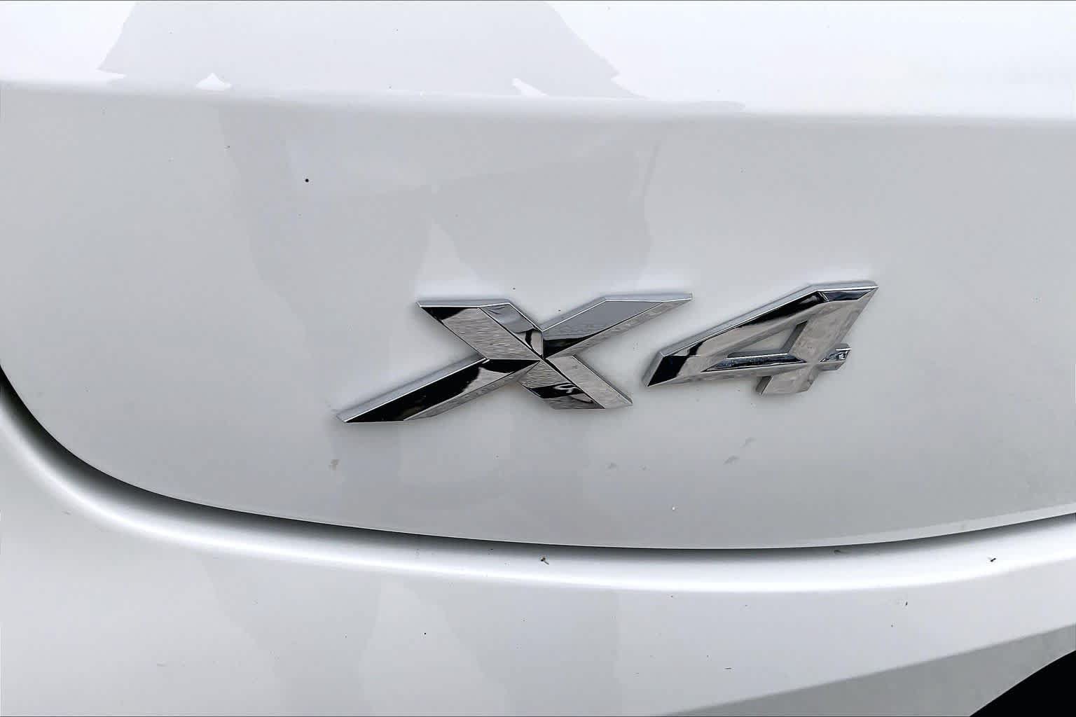 Used 2023 BMW X4 xDrive30i w/ Premium Package AWD/4WD image 10