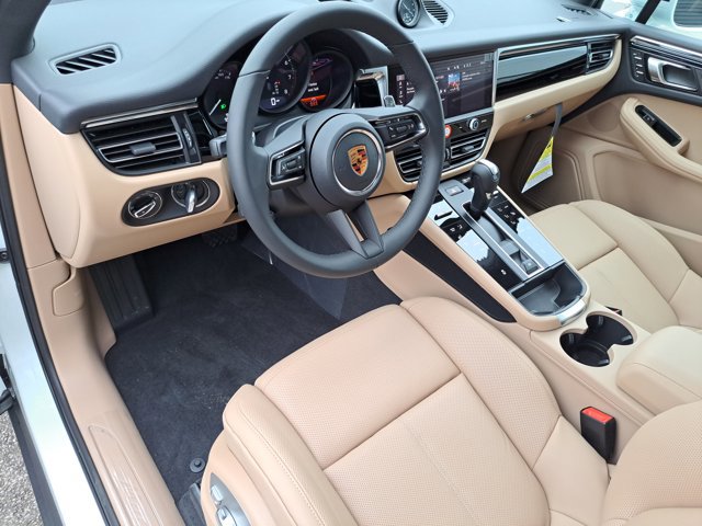 New 2026 Porsche Macan AWD/4WD image 24