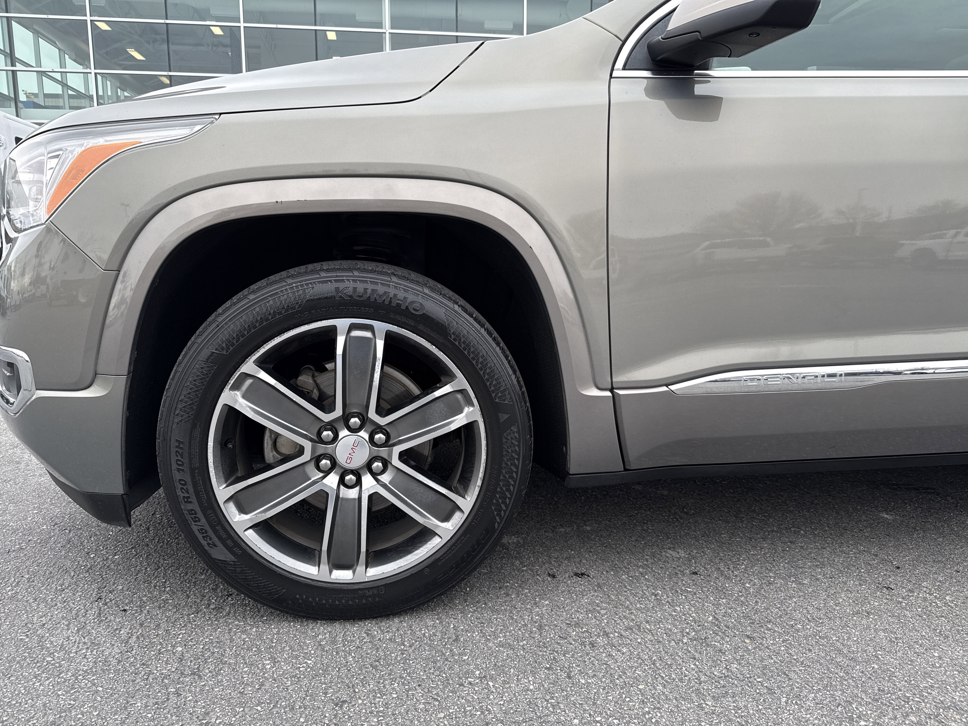 Used 2019 GMC Acadia Denali w/ Technology Package image 9