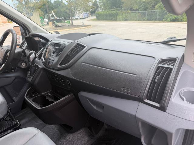 Used 2016 Ford Transit 150 130 Low Roof RWD image 13