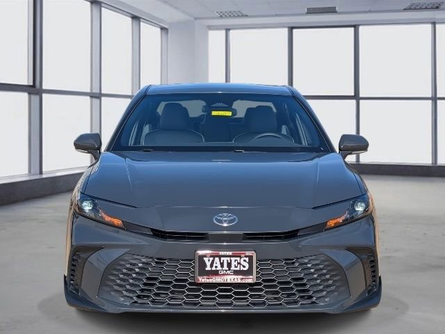 Used 2025 Toyota Camry SE video 2