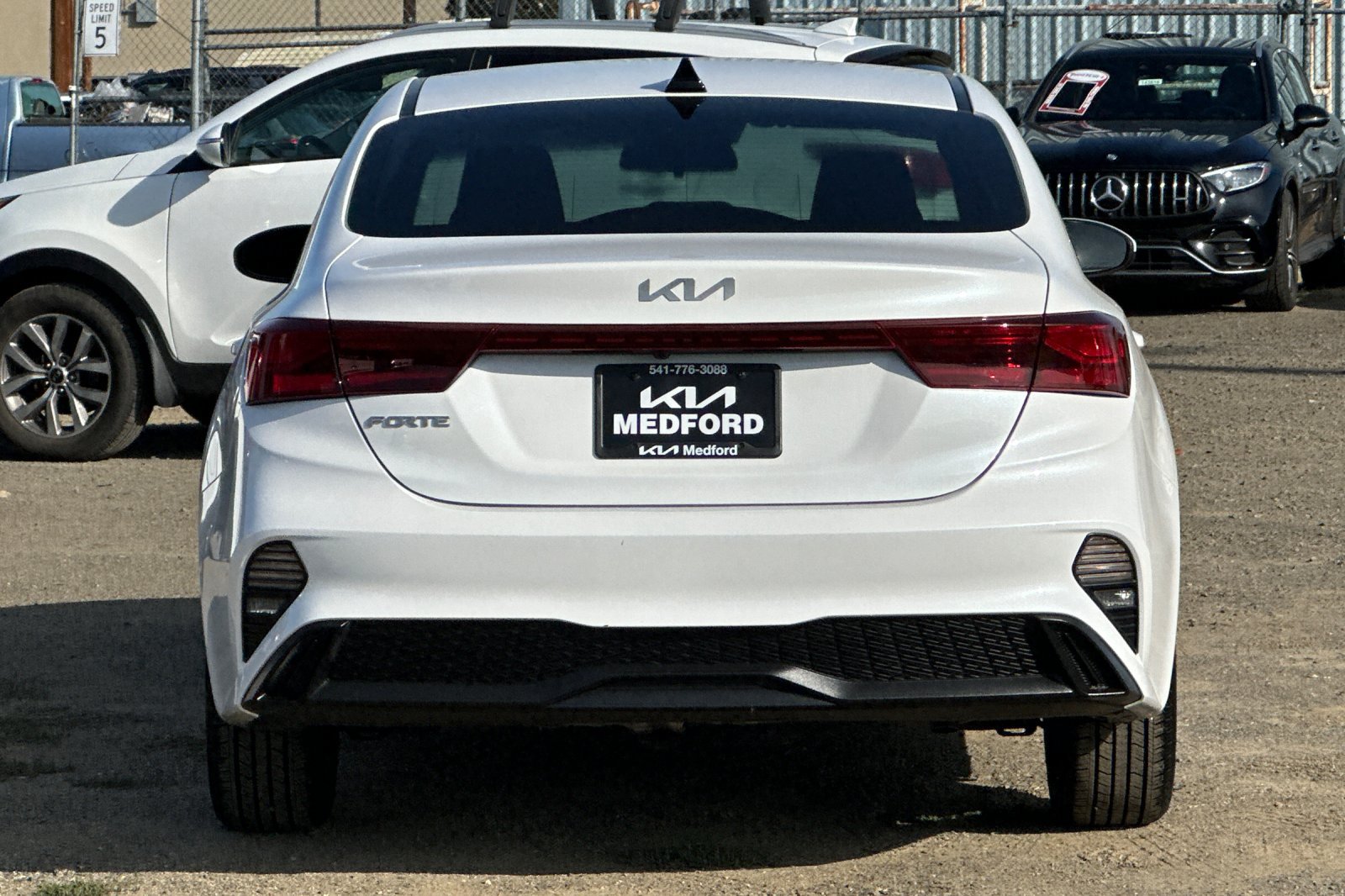 Used 2022 Kia Forte LXS FWD image 5