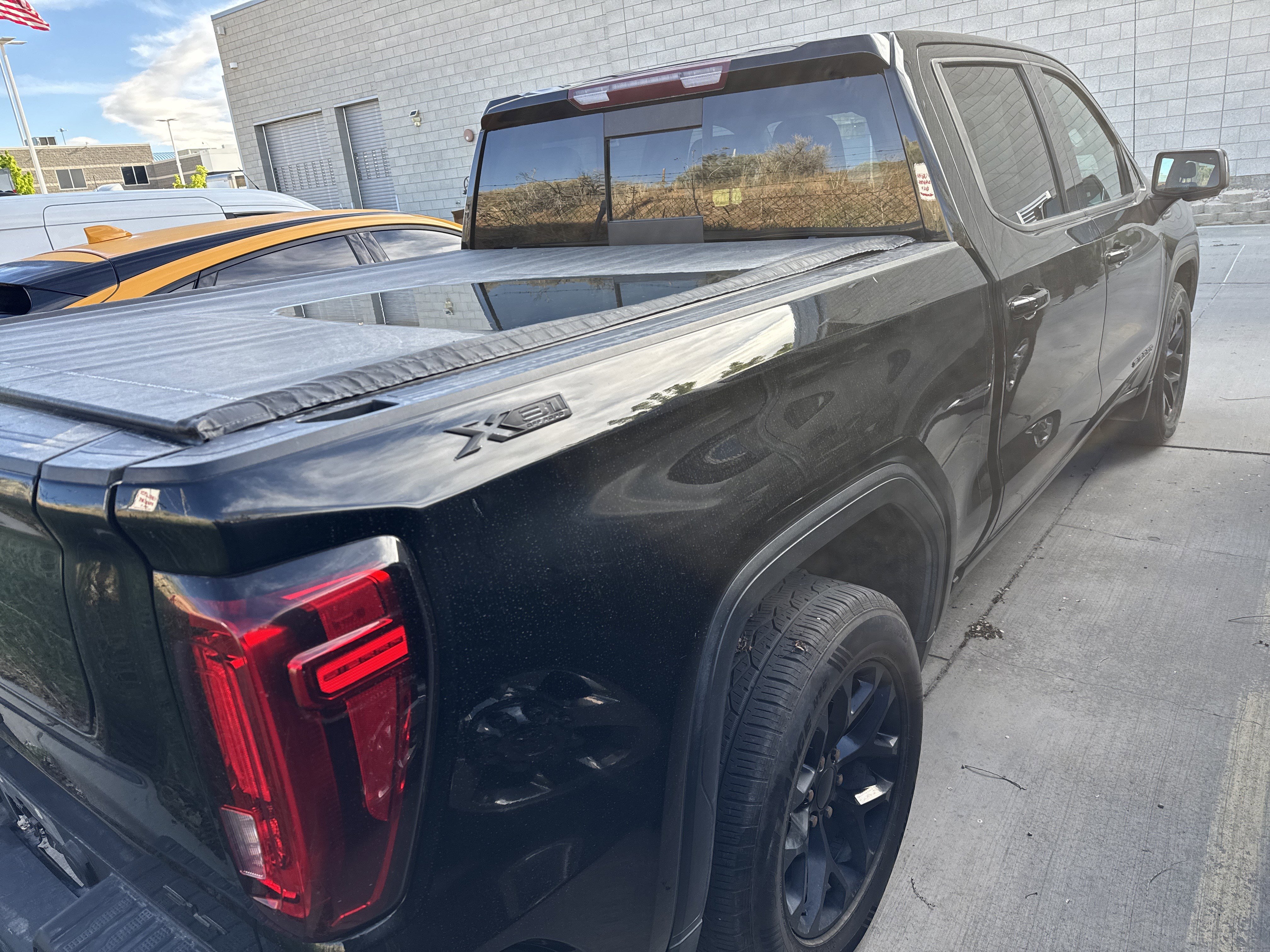 Used 2020 GMC Sierra 1500 SLT w/ SLT Premium Plus Package image 3